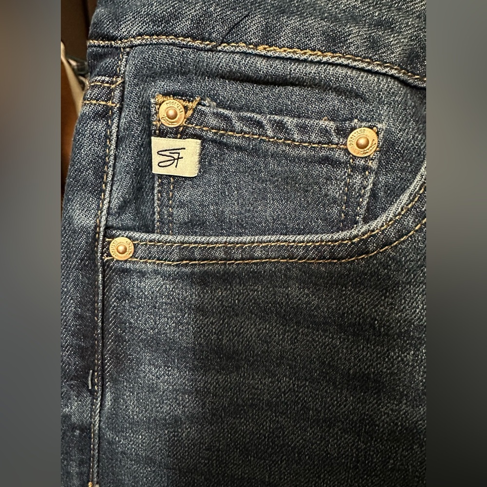 Seven7 90's Straight Jeans Size 4 NWT High Rise Medium Wash Denim - Picture 4 of 5